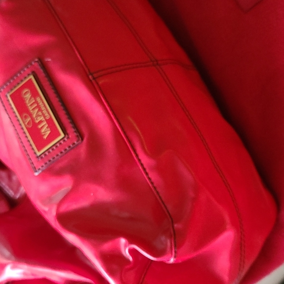 Valentino Vintage bow patent hobo bag - Picture 3 of 6